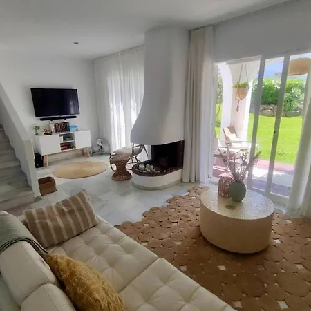 Stunning Fabos Ramatuelle